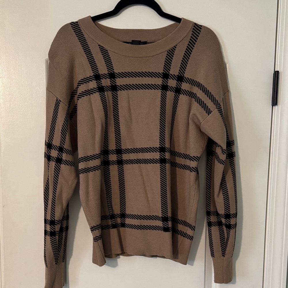 Tahari Tan and Black Plaid Women's Sweater